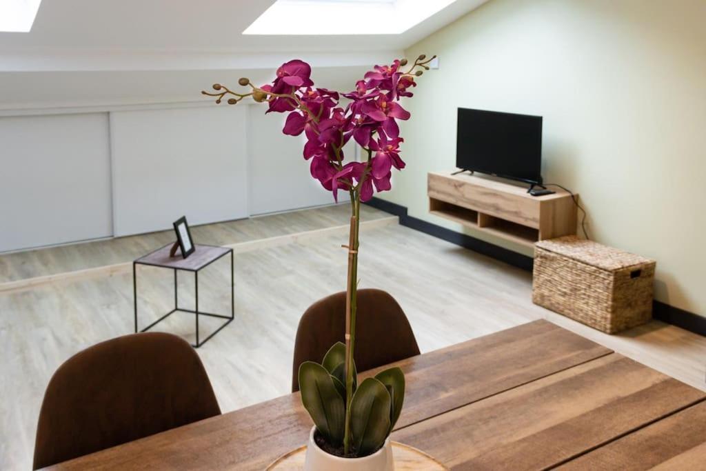 La Cambuse Topdestination-Bourg - Centre Ville - Classe 3 Etoiles Εξωτερικό φωτογραφία